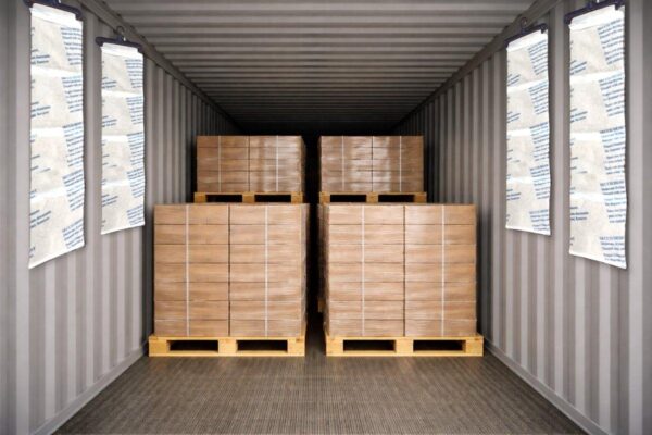 Kiểm tra tình trạng pallet và hàng hóa trước khi đóng container xuất khẩu